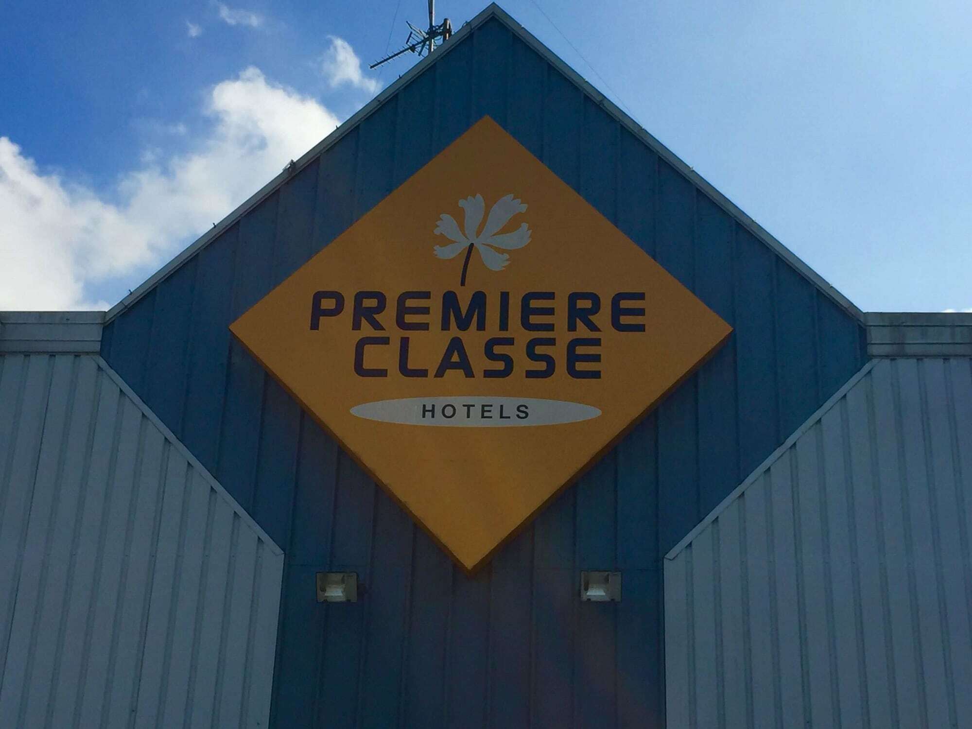Premiere Classe Valenciennes Sud - Rouvignies Hotel